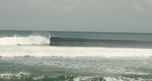 unridden wave well wellenreiten surfer