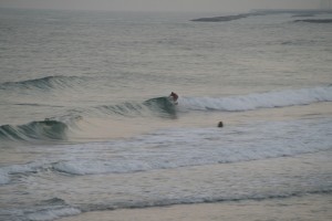 surfen in europa herbst